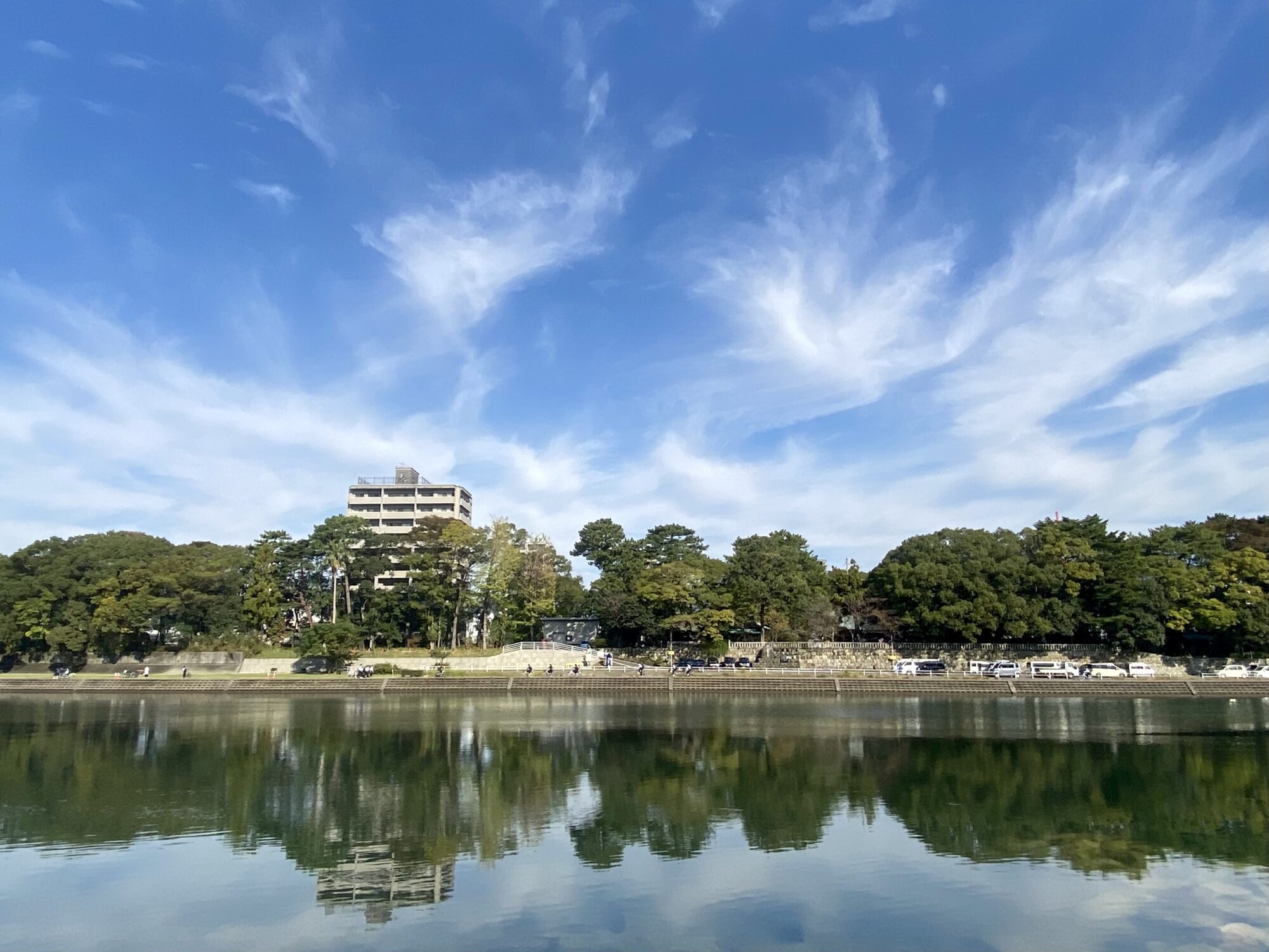 鏡川形象